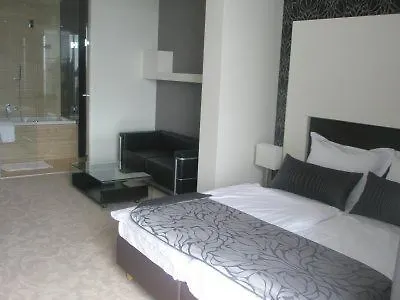 Split 4* Podstrana